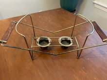 Load image into Gallery viewer, Pyrex 'Butterfly Gold' 2.5 Qt. with Lid and Burner Stand