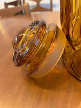 Load image into Gallery viewer, Large L.E. Smith 'Moon and Stars' Amber Canister