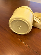 Load image into Gallery viewer, Tupperware Measuring Cup Set