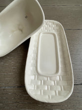 Load image into Gallery viewer, Daisy Butter Dish by Metlox of California