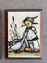 Load image into Gallery viewer, Vintage Hummel Wall Plaque Set