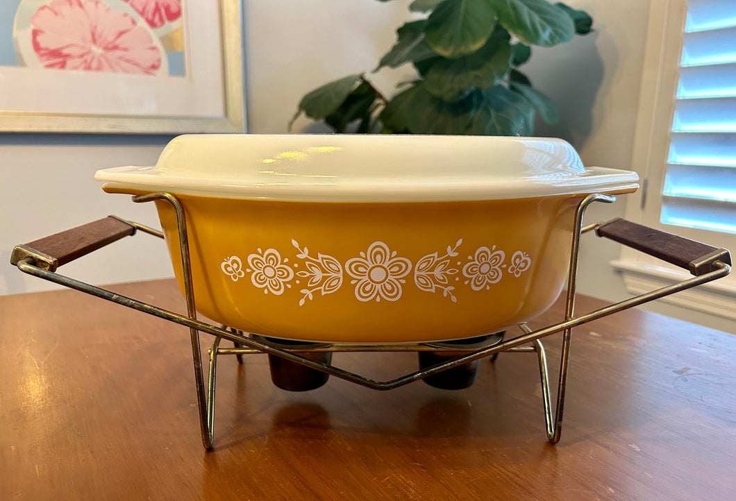 Pyrex 'Butterfly Gold' 2.5 Qt. with Lid and Burner Stand