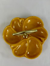 Load image into Gallery viewer, Haeger USA Serving Dish
