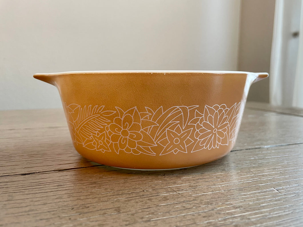 Pyrex 'Woodland Tan' Casserole Dish 750 ml