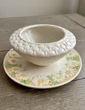 Load image into Gallery viewer, Daisy ‘Chip n Dip’ Serving Dish by Metlox
