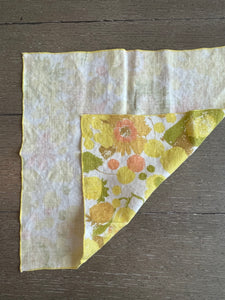1960's Linen Napkin Set in Yellow Mod Floral