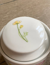 Load image into Gallery viewer, MCM Jardin by Genevieve Fine China Cream &amp; Sugar Set

