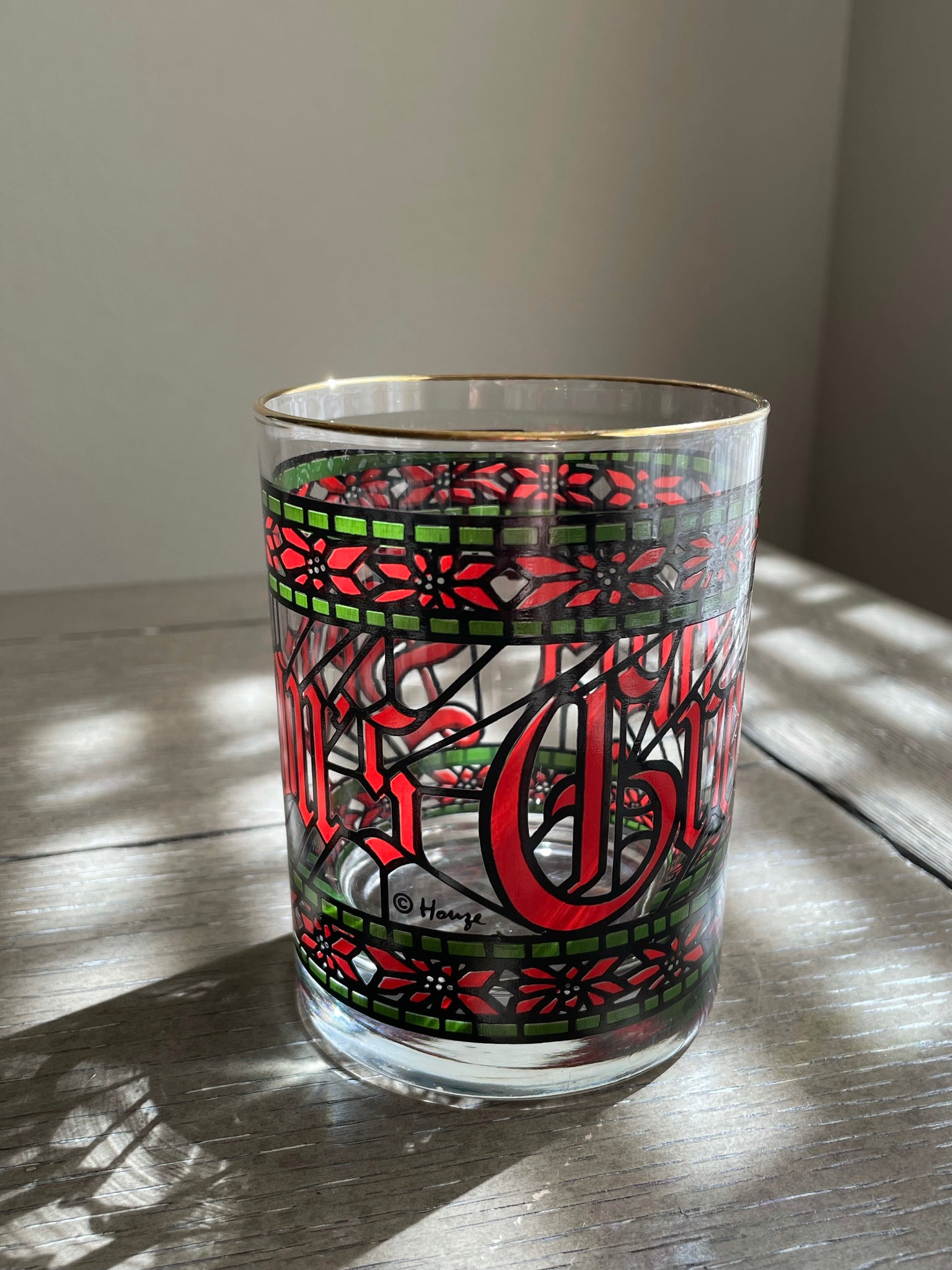 Season's Greetings' Holiday Glasses –