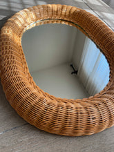 Load image into Gallery viewer, Oval Wicker Mirror
