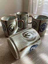 Load image into Gallery viewer, Ceramic Swirl Mug Set
