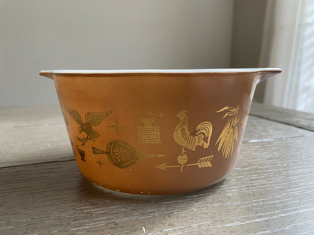 Pyrex 473 1 Qt. Dish, ‘Early American’
