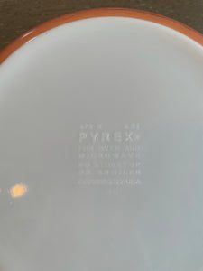 1978 Pyrex ‘Dynasty’ Collection Dish with Lid
