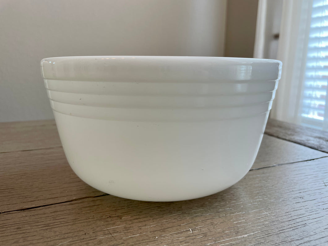 Pyrex for Hamilton Beach White Glass Mixing Bowl